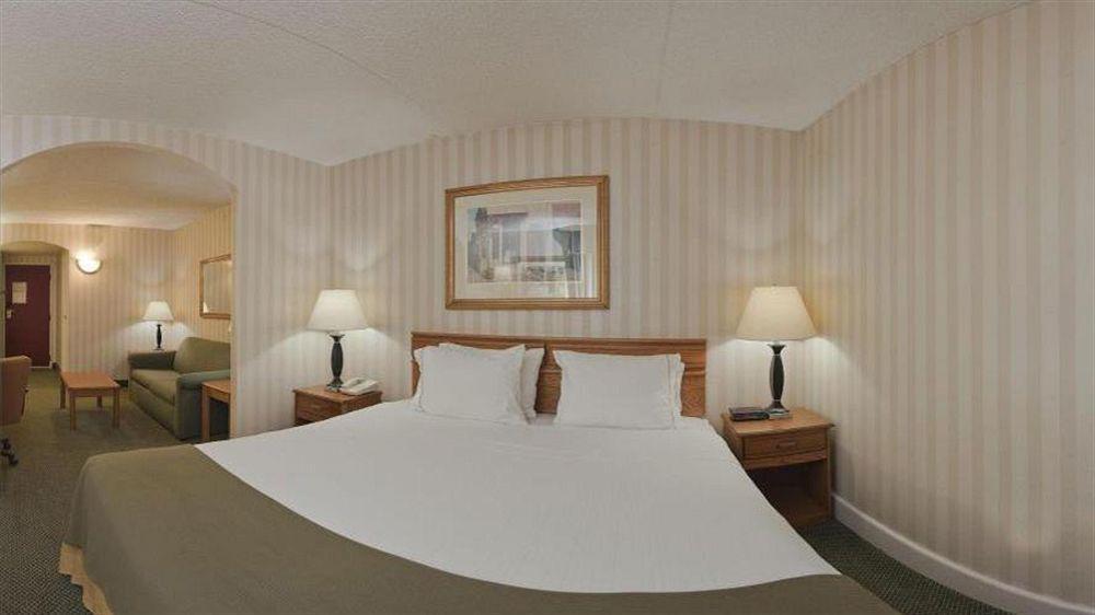 Holiday Inn Express Frazer - Malvern By Ihg Zewnętrze zdjęcie
