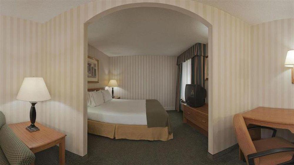 Holiday Inn Express Frazer - Malvern By Ihg Zewnętrze zdjęcie